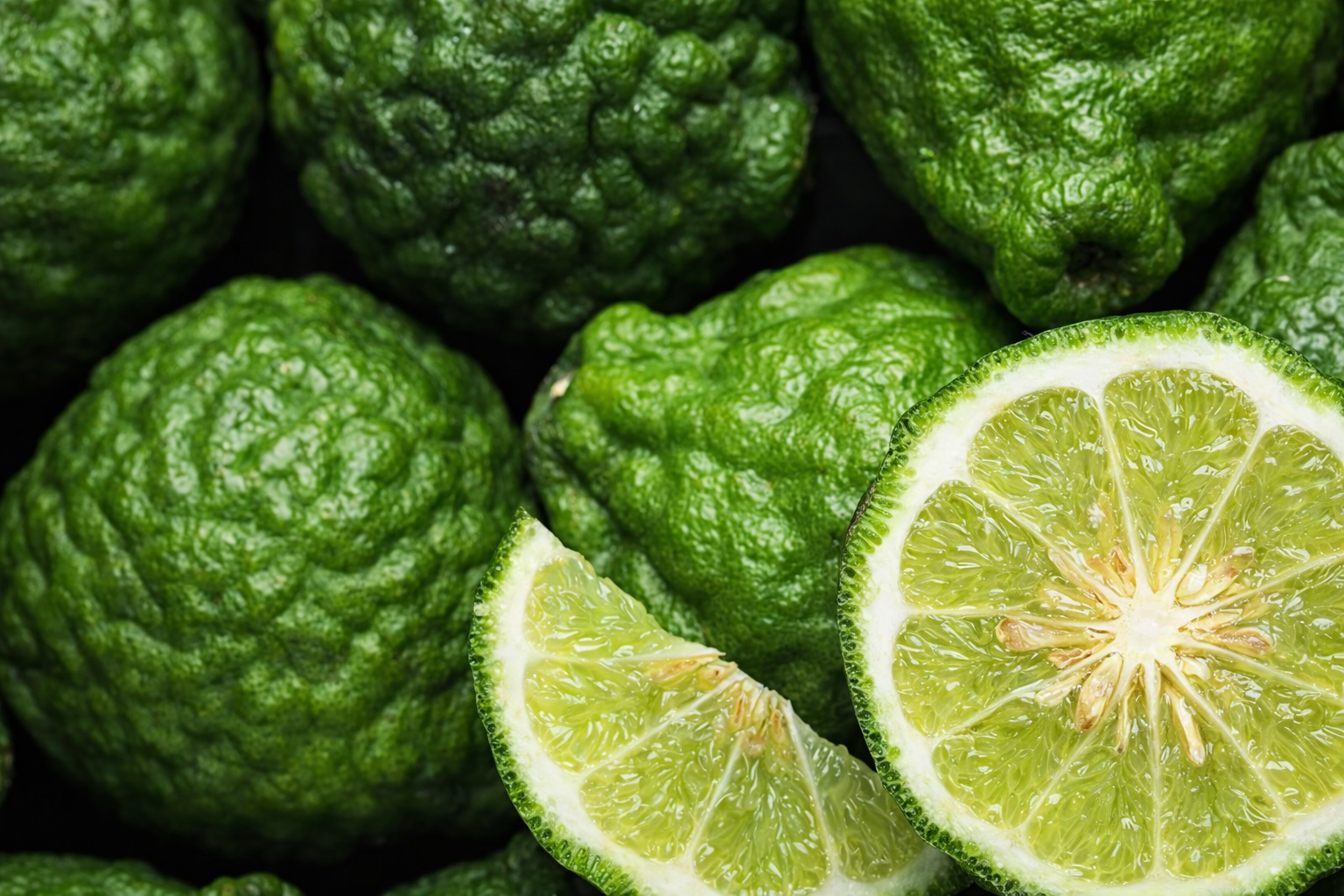 Bergamot Benefits for Skin: Why Bergamotto Defines Mediterranean Body Care